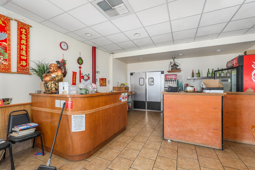 More Photos Of 1137 Walnut St, Red Bluff Restaurant For Sale