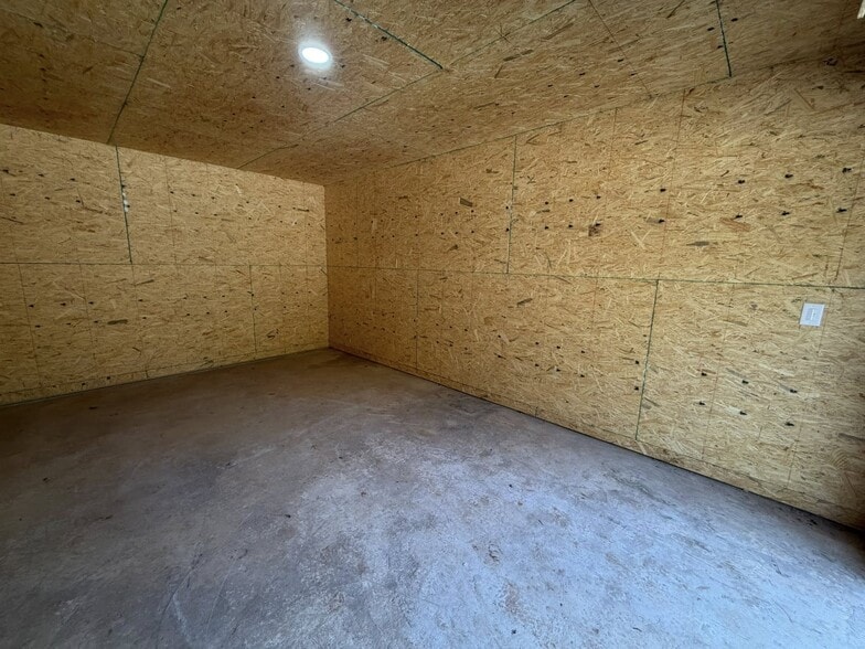 More Photos Of 5434 Nix Creek Rd, Marion Self Storage For Sale