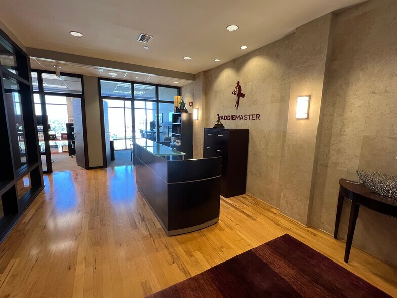 More Photos Of 320 1st St N, Jacksonville Beach Office Residential For Sale