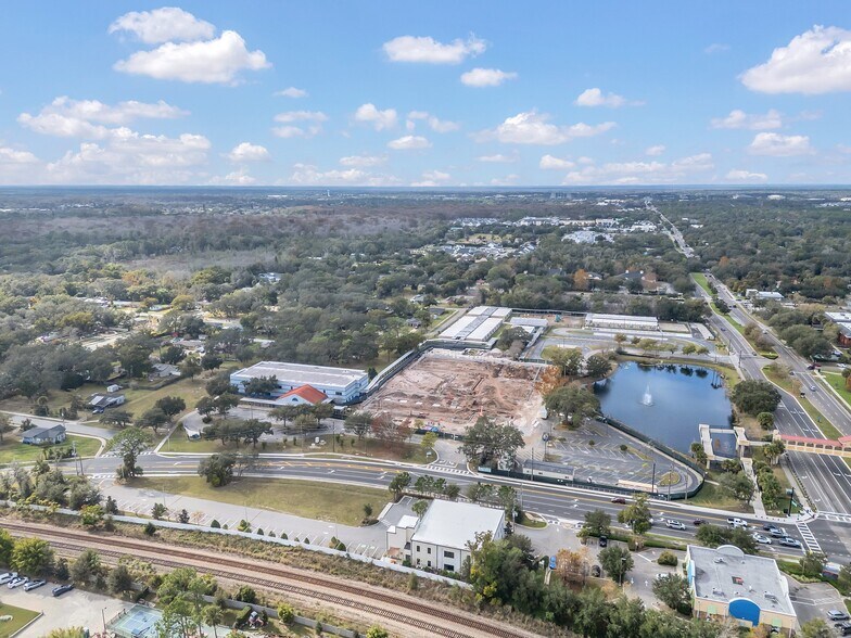 More Photos Of 131 S Country Club Rd, Lake Mary Office For Sale