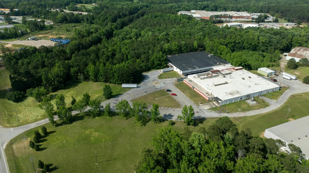 More Photos Of 584 Highway 28 S, Abbeville Warehouse For Lease