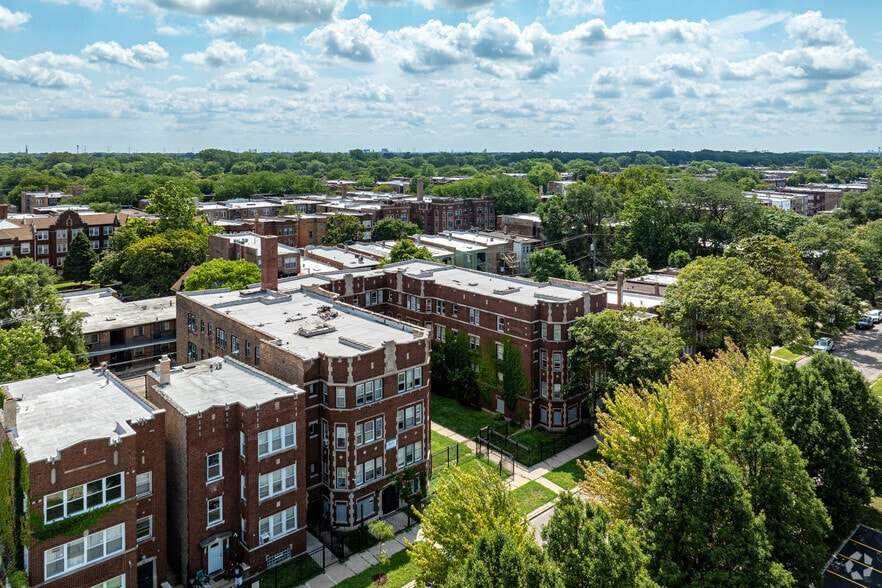 More Photos Of 7919 S Maryland Ave, Chicago Apartments For Sale