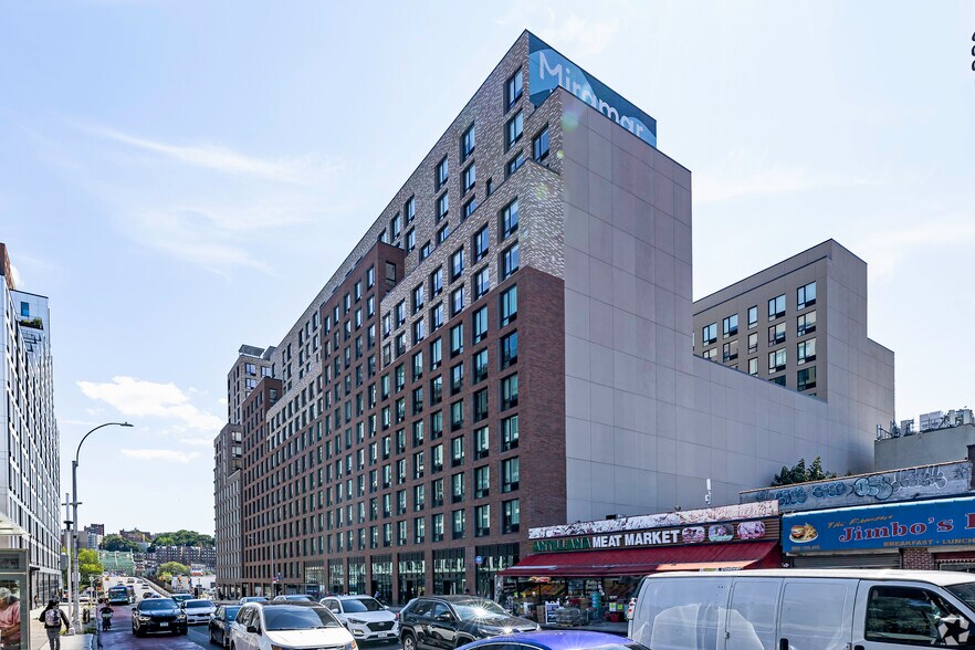 More Photos Of 400 W 207th St, New York Apartments For Lease