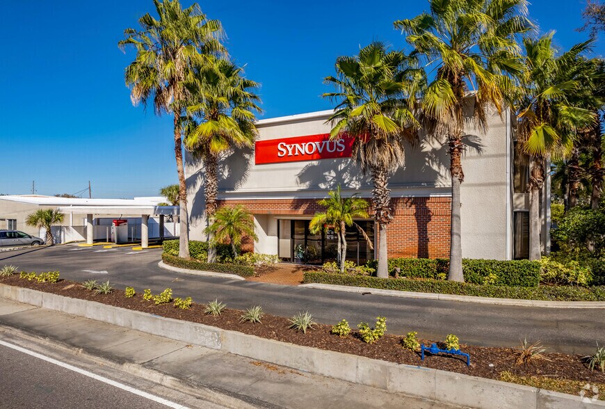 Primary Photo Of 5801 49th St N, Saint Petersburg Storefront Retail Office For Lease