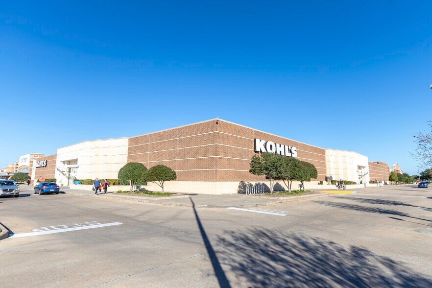 More Photos Of 1110-1550 Fry Rd, Houston General Retail For Lease