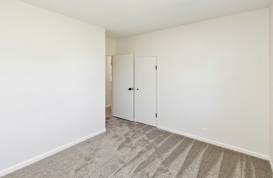 More Photos Of 1100 2nd St NE, Bondurant Industrial For Sale