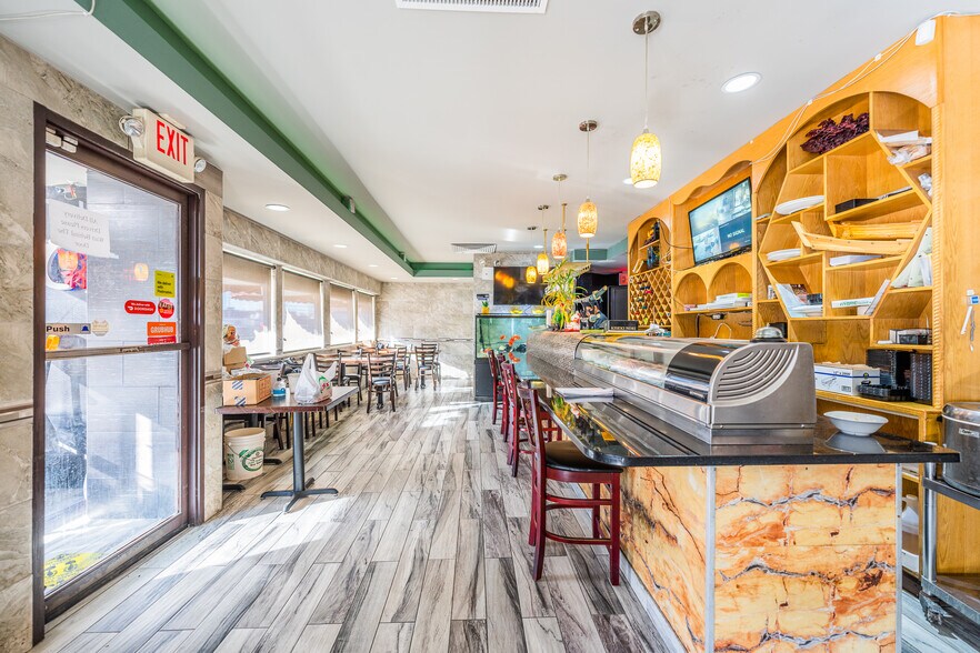 More Photos Of 1506 Bronxdale Ave, Bronx Restaurant For Sale