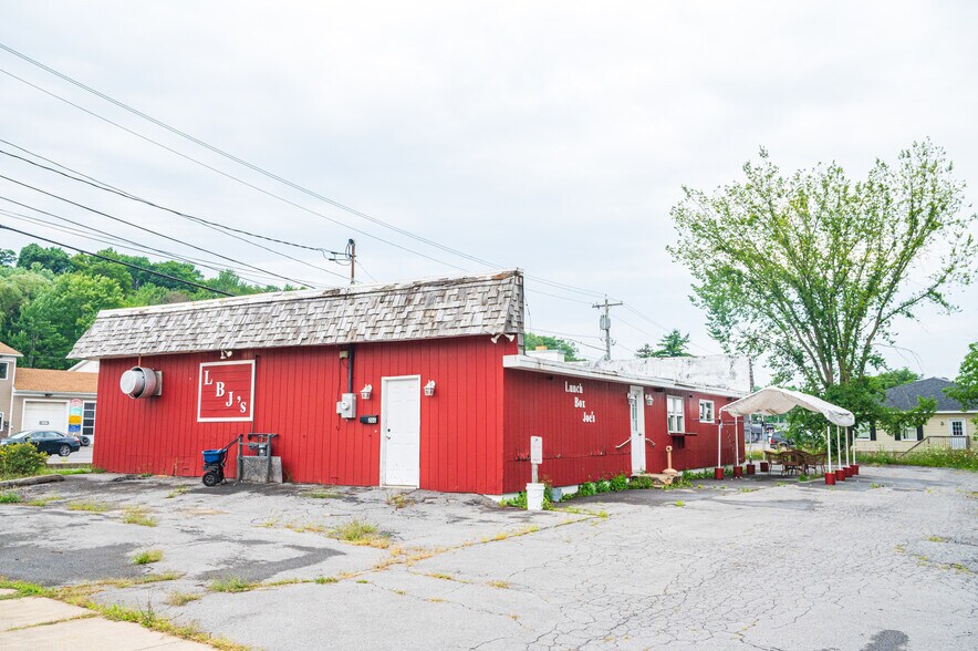 More Photos Of 200 Oriskany Blvd, Whitesboro General Retail For Sale