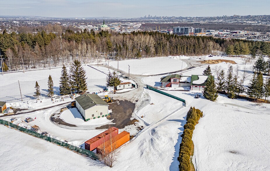 Primary Photo Of 1418 Rte De L'aéroport, Québec Land For Sale