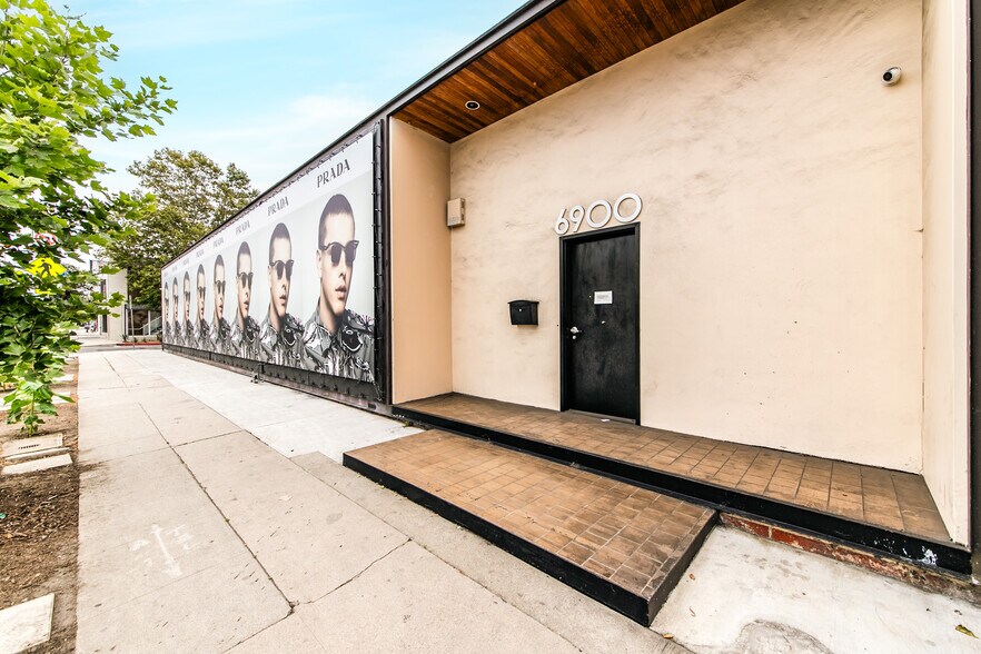 More Photos Of 6900 Melrose Ave, Los Angeles General Retail For Lease