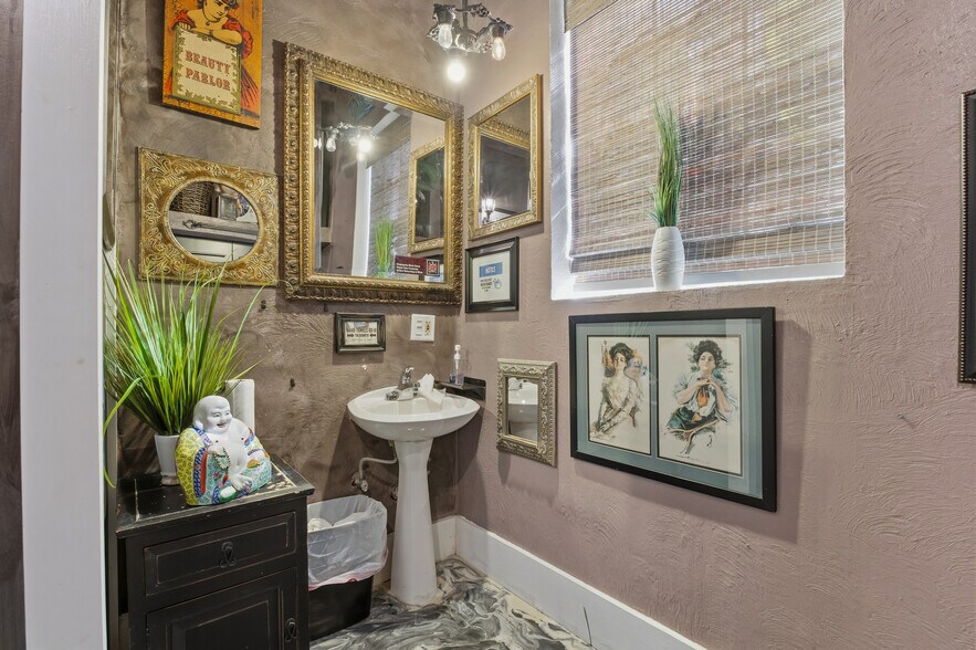 More Photos Of 1901 E 5th Ave, Tampa Office For Sale