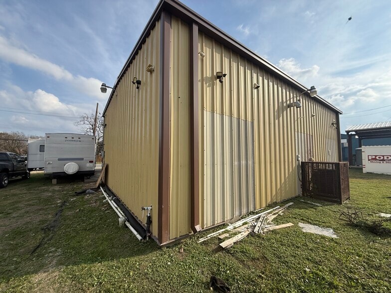 More Photos Of 5914 Cullen Blvd, Houston General Retail For Sale