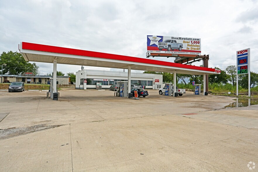 More Photos Of 30 N Highway 183, Liberty Hill Service Station For Sale