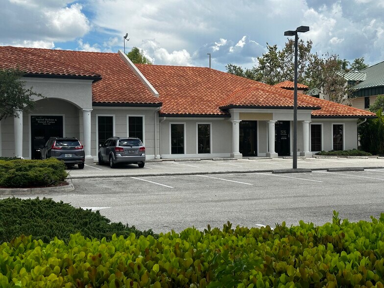 More Photos Of 14131 Metropolis Ave, Fort Myers Medical For Lease