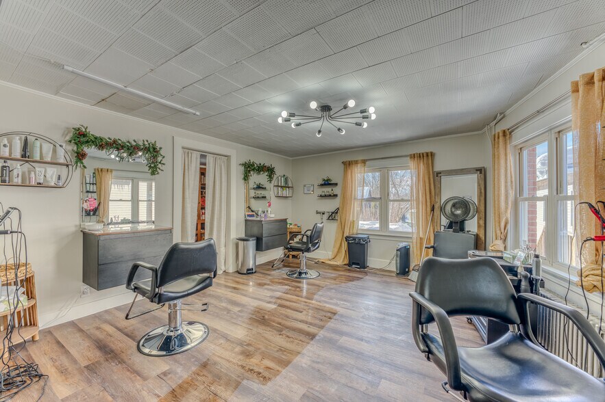 More Photos Of 98 Main St, Lancaster Apartments For Sale