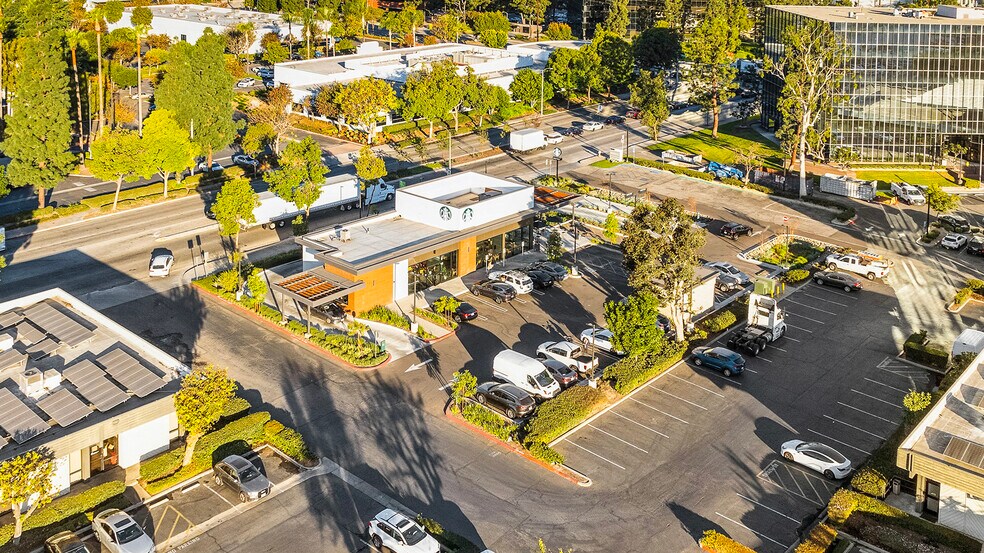 Primary Photo Of 5850 S Eastern Ave, Commerce Fast Food For Sale