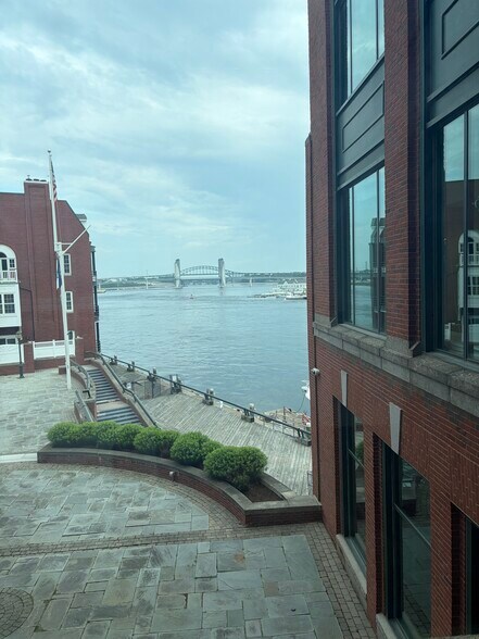 Primary Photo Of 1 Harbour Pl, Portsmouth Office For Lease