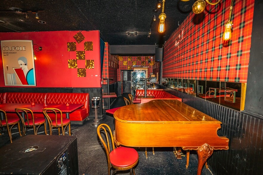 More Photos Of 701-709 NE 79th St, Miami Storefront Retail Office For Sale