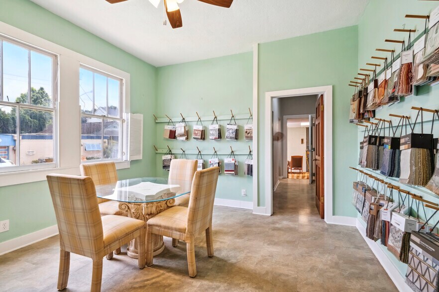 More Photos Of 8704 Oak St, New Orleans Office For Lease