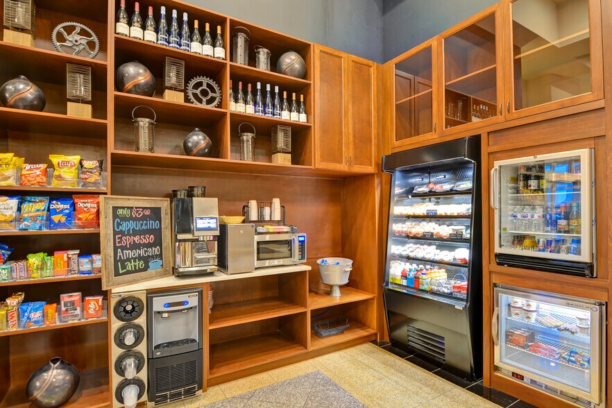 More Photos Of 10 Gateway Dr, Hattiesburg Hotel For Sale