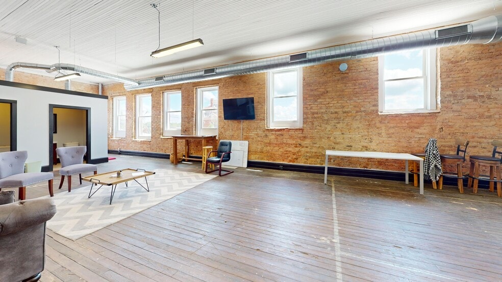 More Photos Of 110 N Broad St, Monroe Storefront Retail Office For Sale