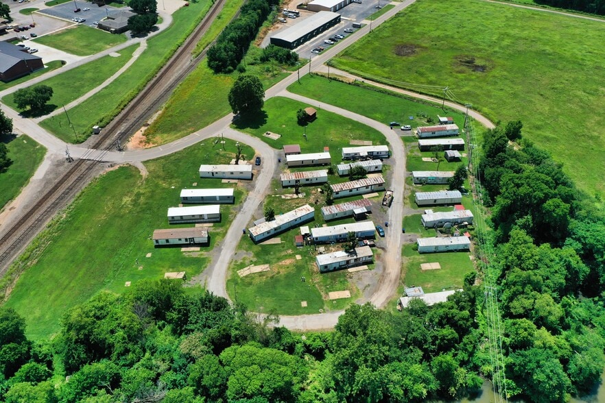 More Photos Of 400 S Front St, Noble Manufactured Housing Mobile Home Park For Sale