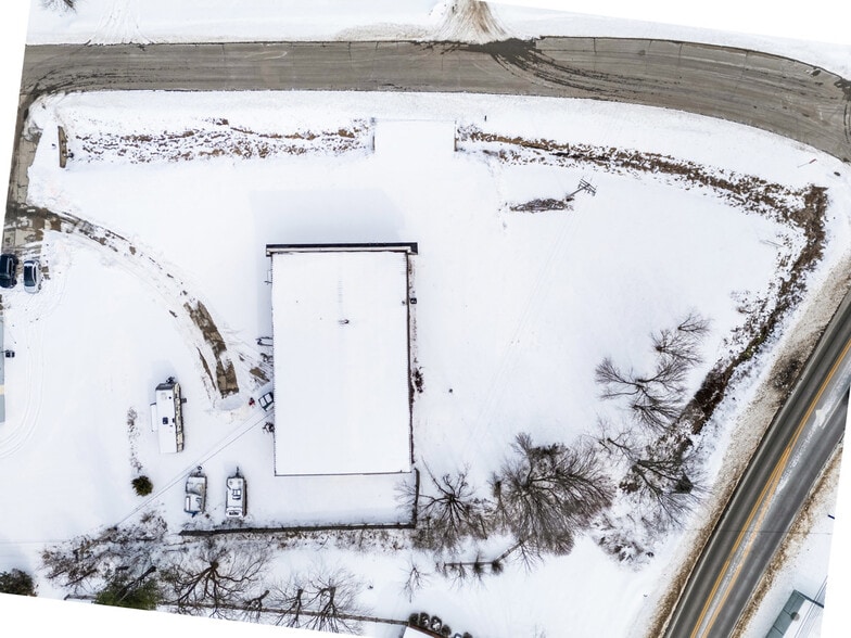 More Photos Of 149 Delaina Dr, Mount Washington Showroom For Sale