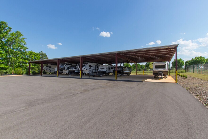 More Photos Of 11017 County Line, Madison Self Storage For Sale