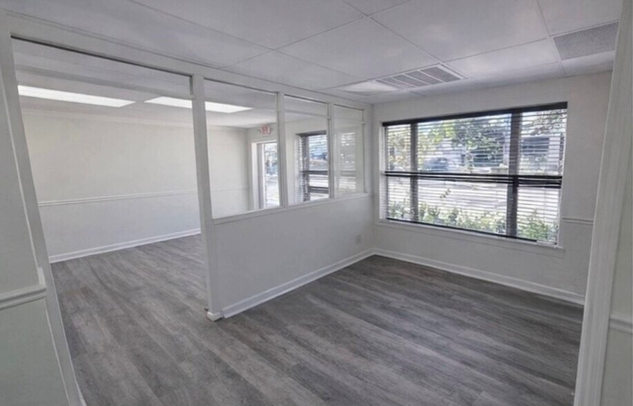 More Photos Of 2506-2510 S Macdill Ave, Tampa Storefront Retail Office For Lease