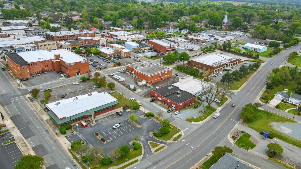 More Photos Of 315 W Morgan St, Monroe Auto Repair For Sale
