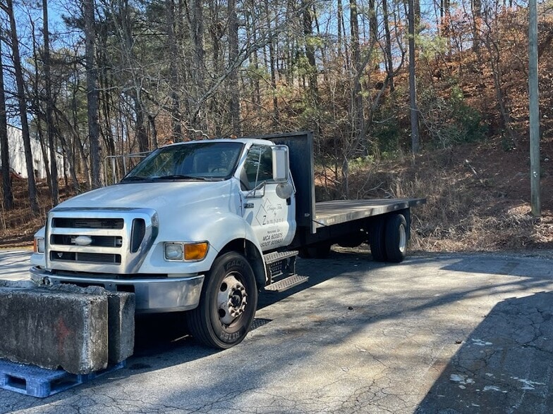 More Photos Of 6354 Warren Dr, Norcross Distribution For Sale