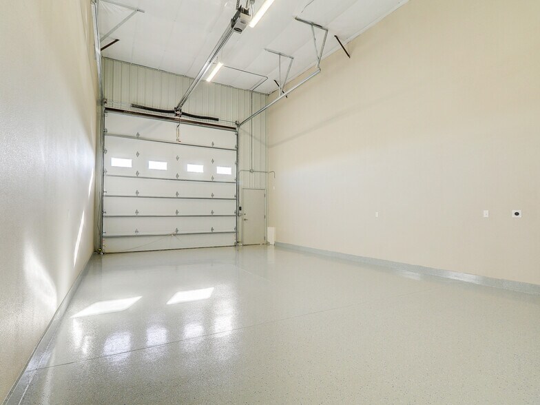 More Photos Of 341 1st St, Mead Warehouse For Sale