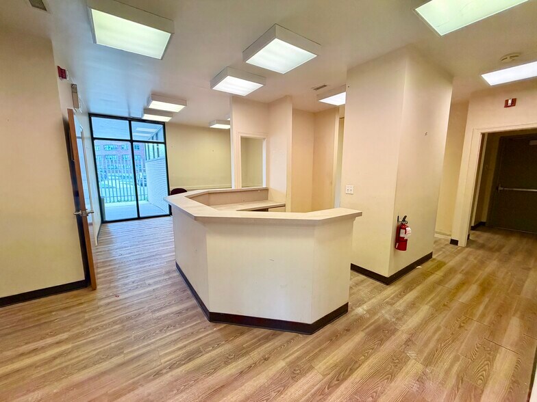 More Photos Of 853-855 Grove St. st, Irvington Healthcare For Lease