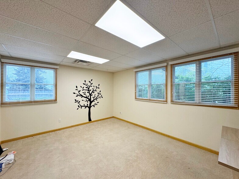 More Photos Of 2154-2162 W Eisenhower Blvd, Loveland Office For Sale