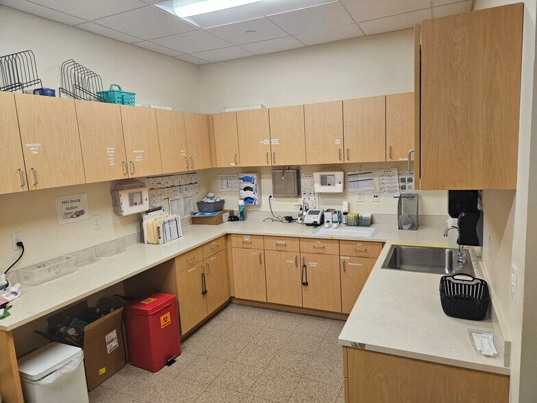 More Photos Of 10690 Del Mar Pky, Aurora Unknown For Lease