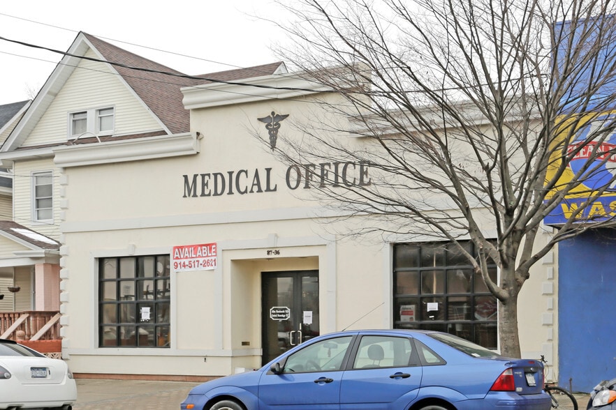 More Photos Of 87-36 Lefferts Blvd, Richmond Hill Storefront For Lease