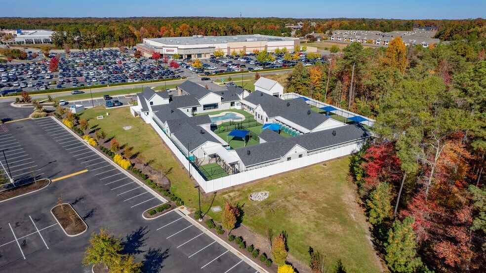 More Photos Of 1214 Koger Center Blvd, North Chesterfield Veterinarian Kennel For Sale