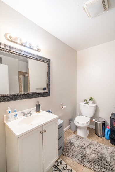 More Photos Of 31 Court St, Binghamton Storefront Retail Residential For Sale