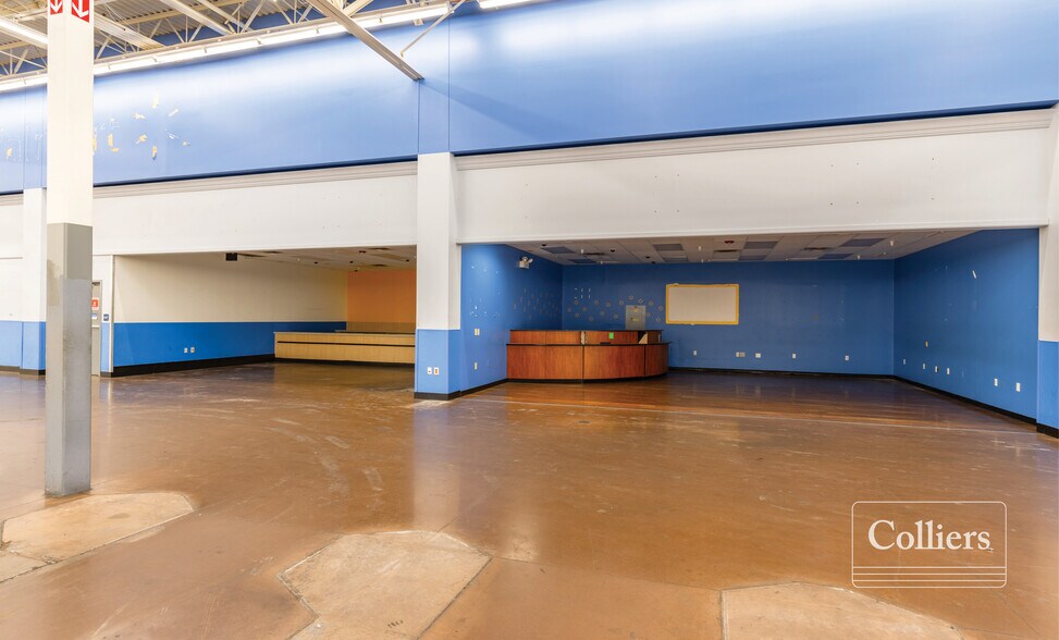 More Photos Of 1326 Bush River Rd, Columbia Freestanding For Lease