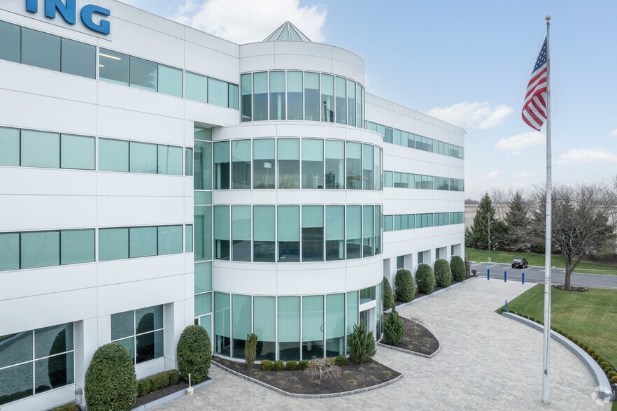 More Photos Of 100 Lighting Way, Secaucus Office For Lease