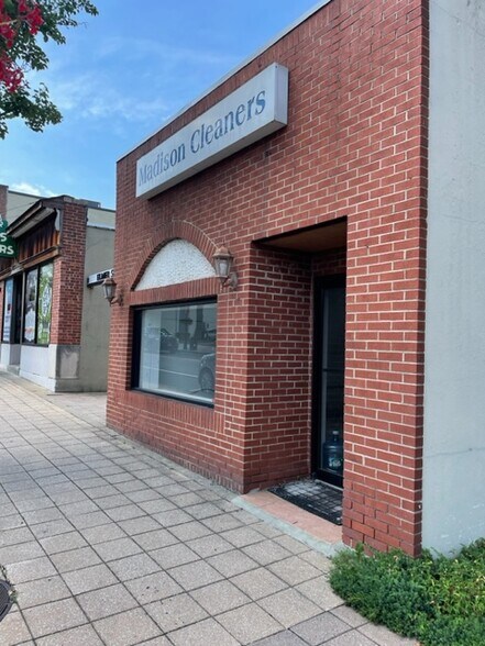 More Photos Of 88 Main St, Madison Freestanding For Sale