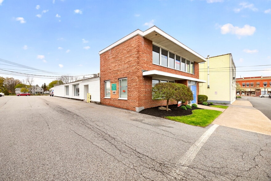 More Photos Of 14 Amity St, Spencerport Freestanding For Sale