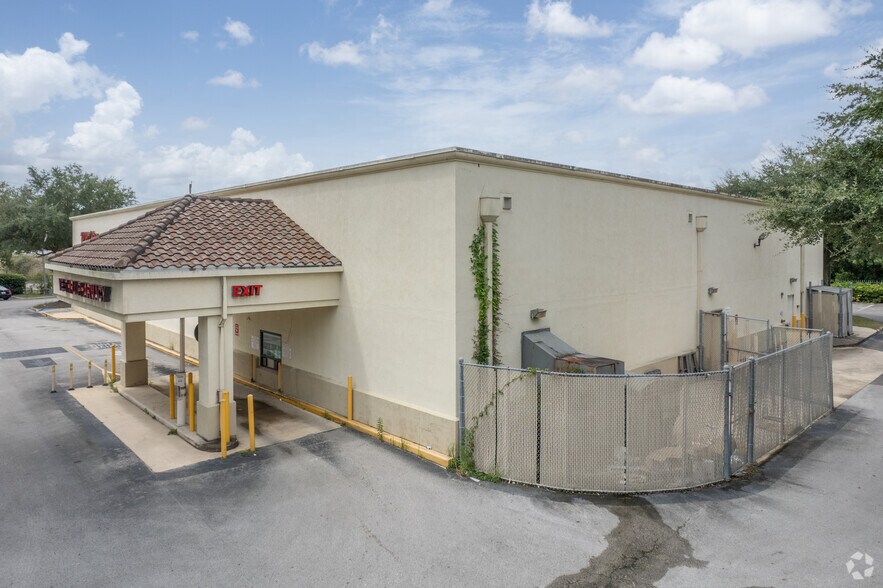 More Photos Of 5340 Soutel Dr, Jacksonville Drugstore For Sale