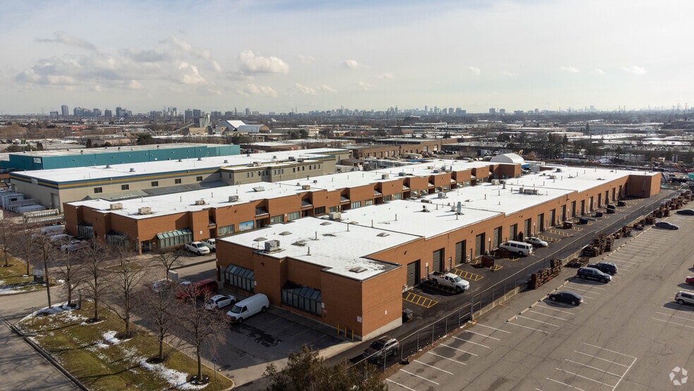 More Photos Of 610 Bowes Rd, Vaughan Warehouse For Sale