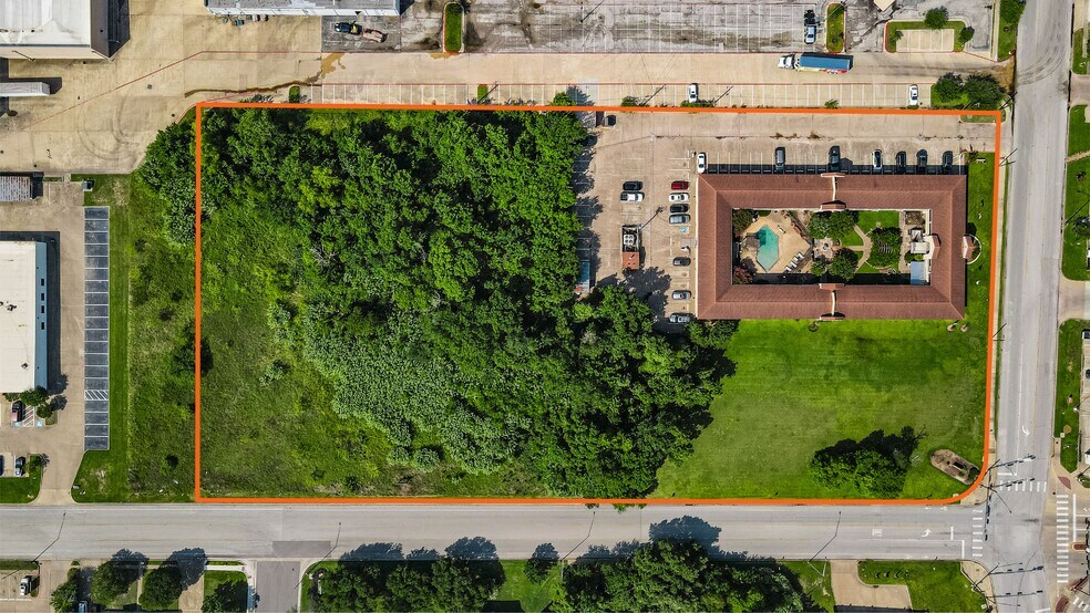 More Photos Of 216 Dominik Dr, College Station Land For Sale