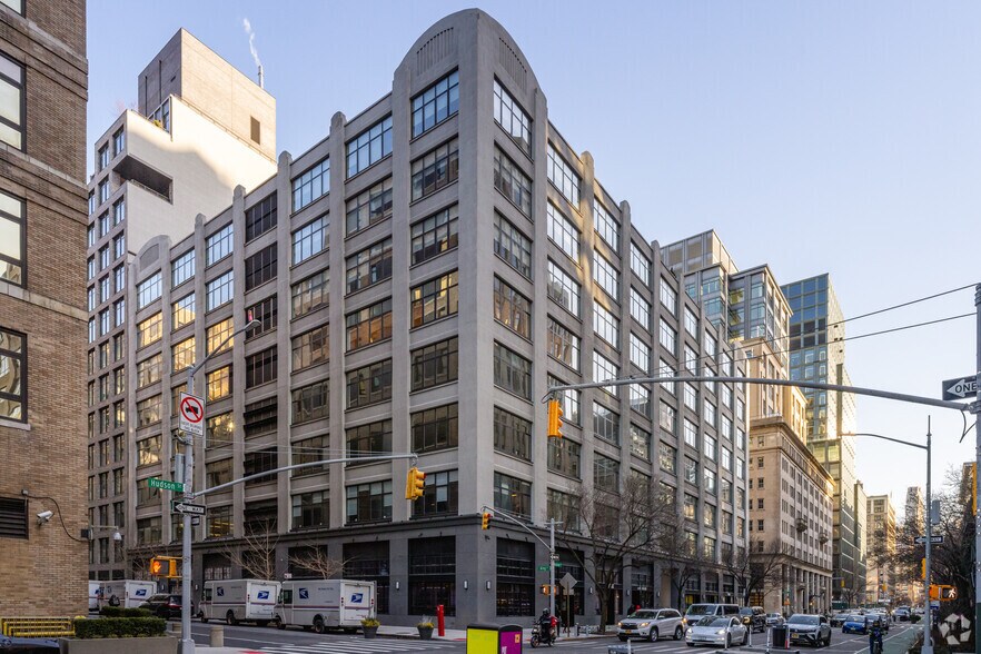 More Photos Of 350 Hudson St, New York Office For Lease