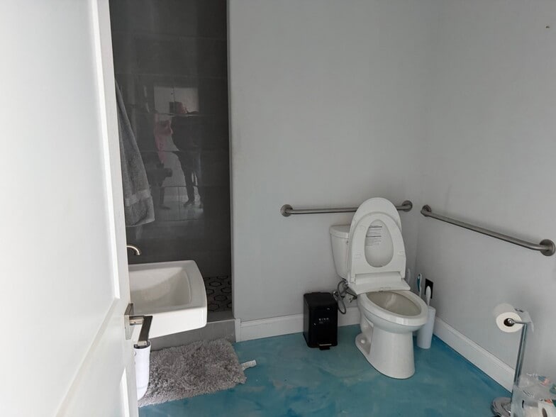 More Photos Of 2253 Boyds Creek Hwy, Sevierville Flex For Sale