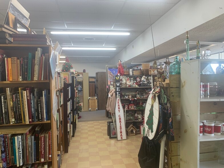 More Photos Of 302 Alabama St, Columbus General Retail For Sale