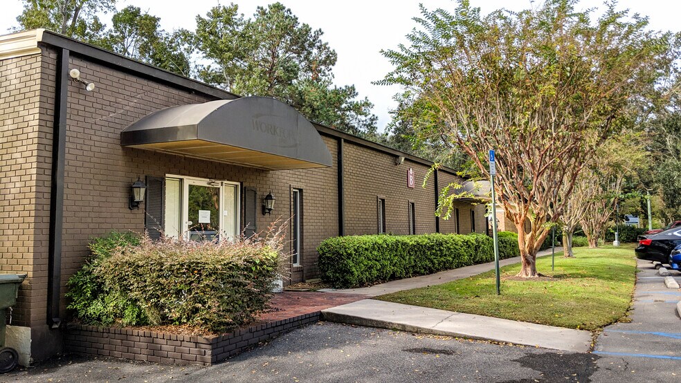 More Photos Of 323 John Knox Rd, Tallahassee Unknown For Lease