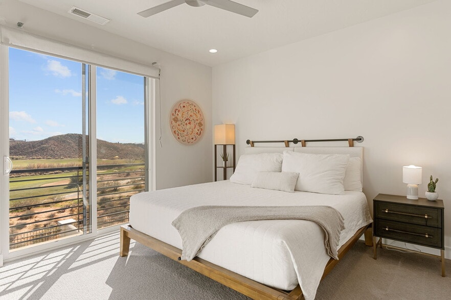 More Photos Of 2248 N Double Eagle Ln, Washington Specialty For Sale